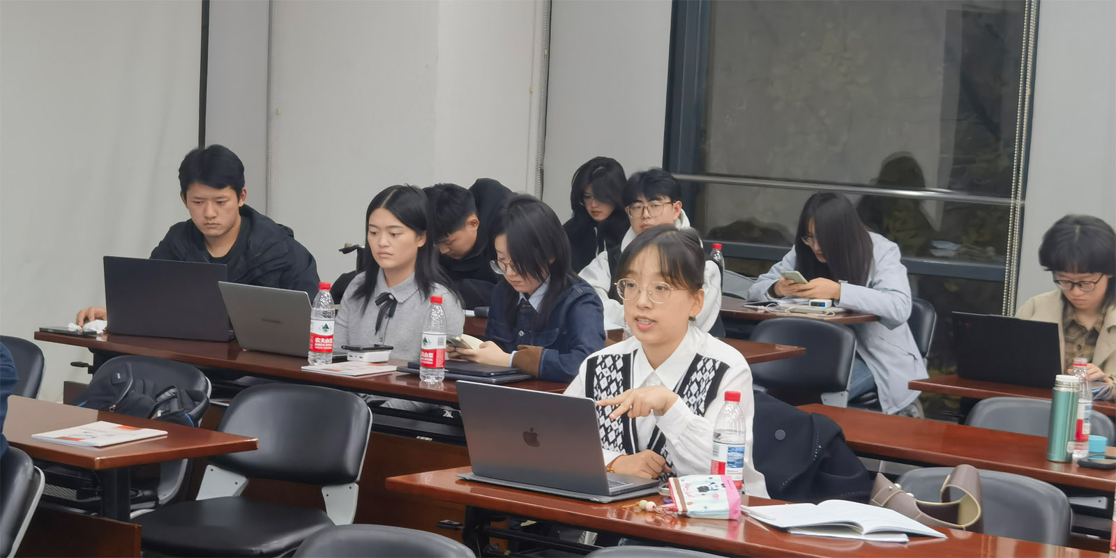 编辑后：图7 第7分会场.jpg